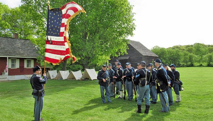 Re-enactment, Civil War Soldiers with Flag